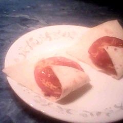 A picture of Salami rolls.