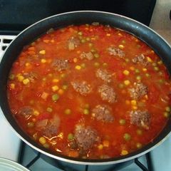 A picture of Albondiga soup.