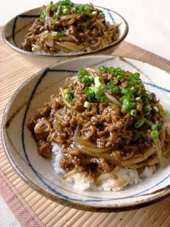 A picture of Rice Bowl with Spicy Bean Sprout and Ground Pork Miso.