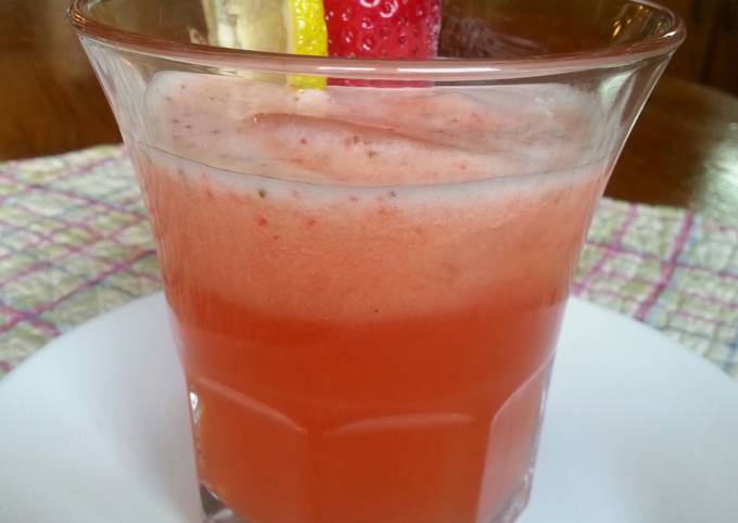 Easiest Way to Make Quick Strawberry Lemonade