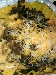 A picture of Easy Nachos.