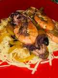 Pulpitos baby y Camarones en pasta Fettuccini al estilo Sonorense