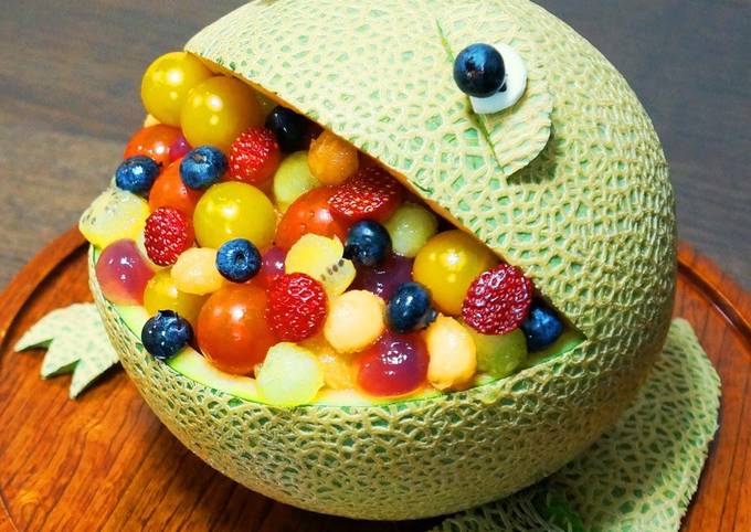 Steps to Prepare Quick A Hungry Frog-Shaped Melon Bowl Dessert