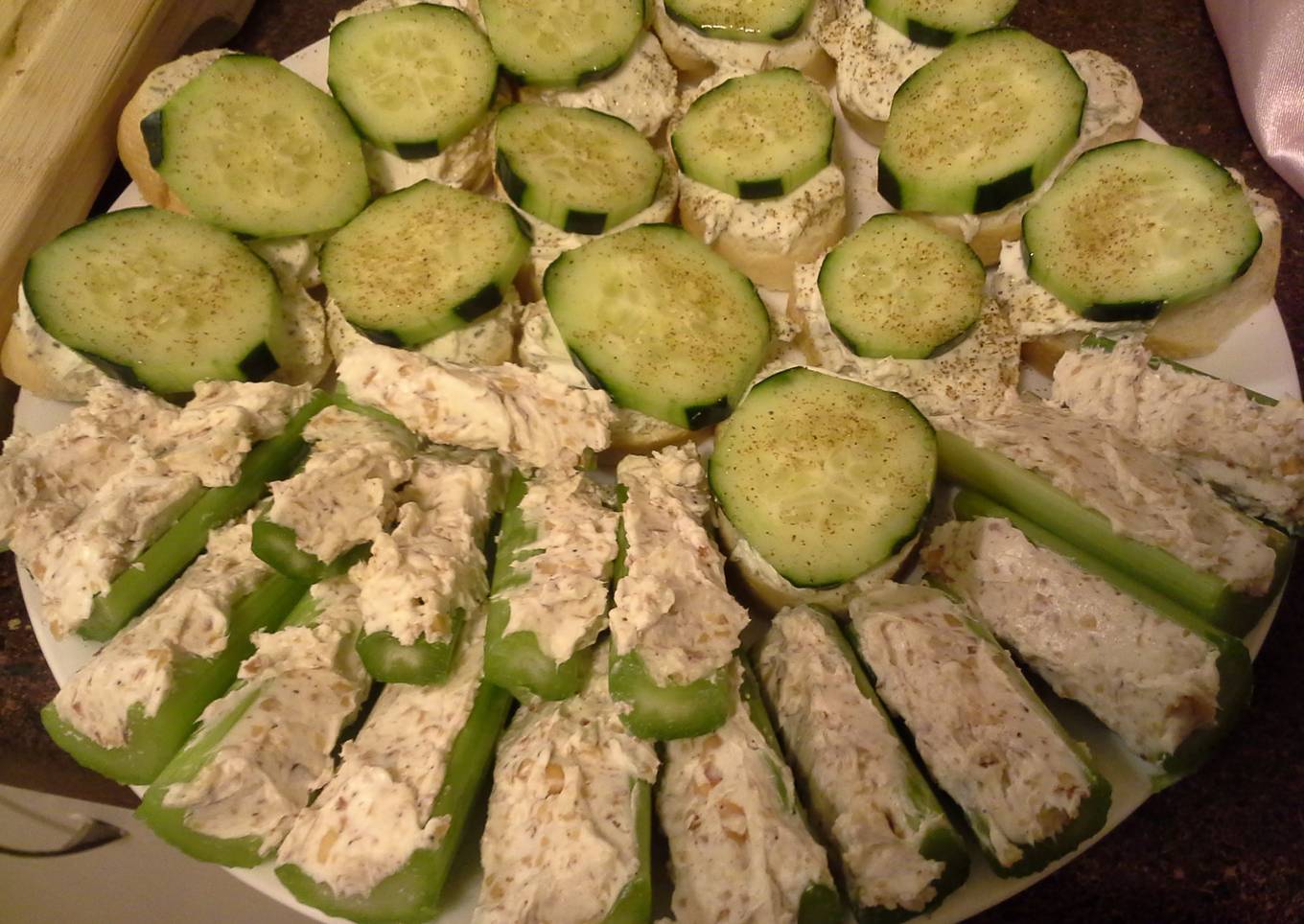 Mixed plate sandwiches