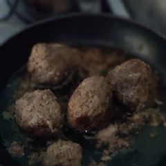 A picture of Easy meatballs.