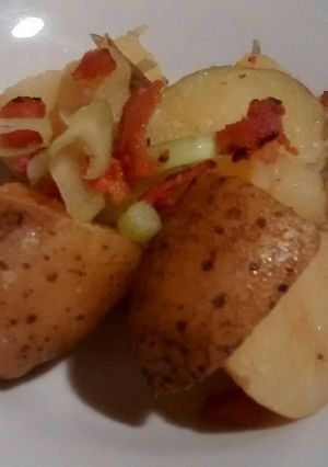 Una foto de Ensalada caliente de papas