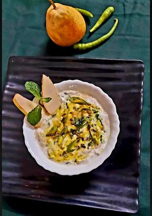 A picture of Pear Chilli Raita.