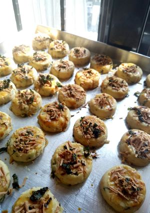 Foto resep Garlic cheese cookies
