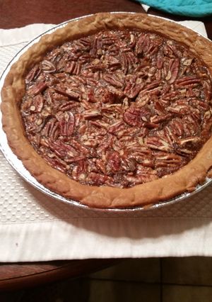 A picture of Famous Pecan Pie.