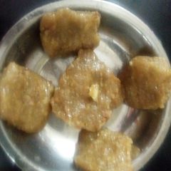 A picture of Kaju katli.