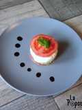 Salade caprese comme un millefeuille
