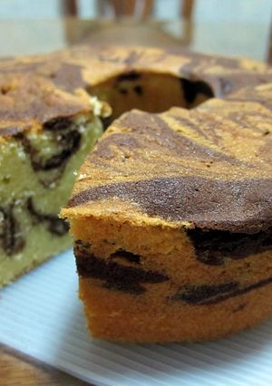 A picture of Grandma's Marble Cake.