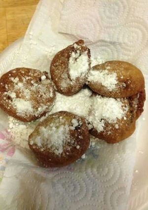 A picture of Fried Oreos.