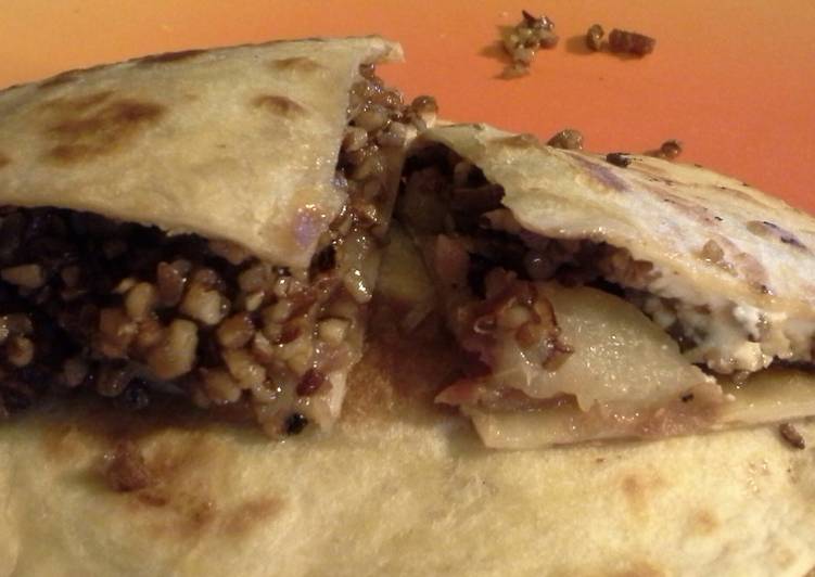 How to Make Yummy Pecan Brie Quesadillas