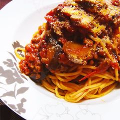 A picture of Easy Bolognese with Canned Tomatoes, Eggplant, and Ground Meat.
