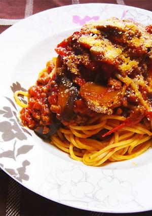 A picture of Easy Bolognese with Canned Tomatoes, Eggplant, and Ground Meat.