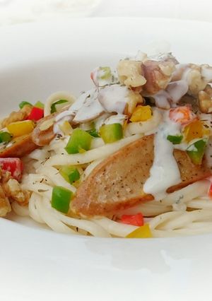 A picture of Blue Cheese Pasta With Sausage And Walnut.