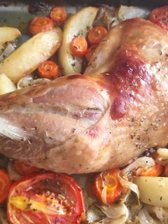 Una foto de Pierna de pavo al horno