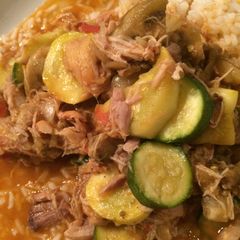 A picture of Crockpot CURRY CHICKEN WITH EGGPLANT AND SUMMER SQUASH.
