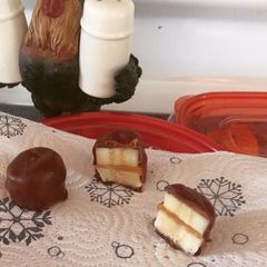 A picture of Chocolate Banana Peanut Butter Bites.