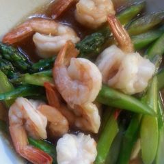 Shrimp and asparagus in oyster sauce A picture of Shrimp and asparagus in oyster sauce.