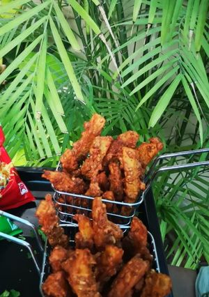A picture of Crispy aloo pakoray fries.