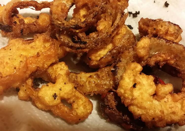 Easiest Way to Prepare Homemade Iz&#39;s Onion and Pepper Rings