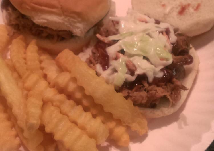 Easiest Way to Make Speedy Bbq pulled pork sammies