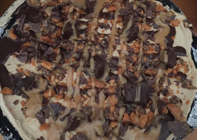 Recipe: Appetizing 4 Ingredient Peanut Butter Pie!