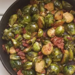 A picture of Spicy Brussels Sprouts with Garlic and Bacon.