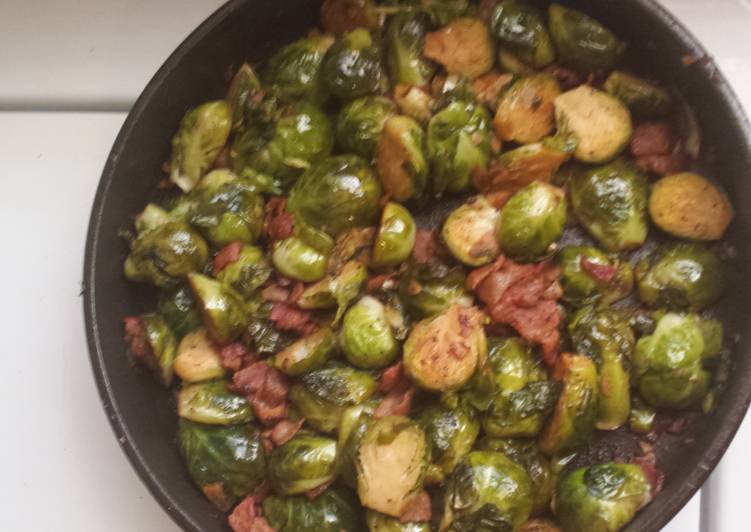 Step by Step Guide to Make Speedy Spicy Brussels Sprouts with Garlic and Bacon
