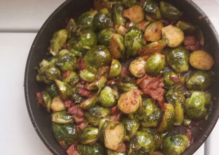 Easiest Way to Prepare Quick Spicy Brussels Sprouts with Garlic and Bacon