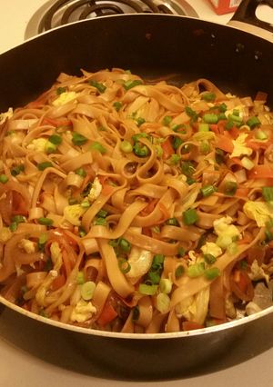 A picture of Chow Mein.