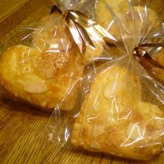 A picture of Easy Chocolate Pies.