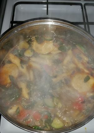 A picture of Chicken & dumpling soup.