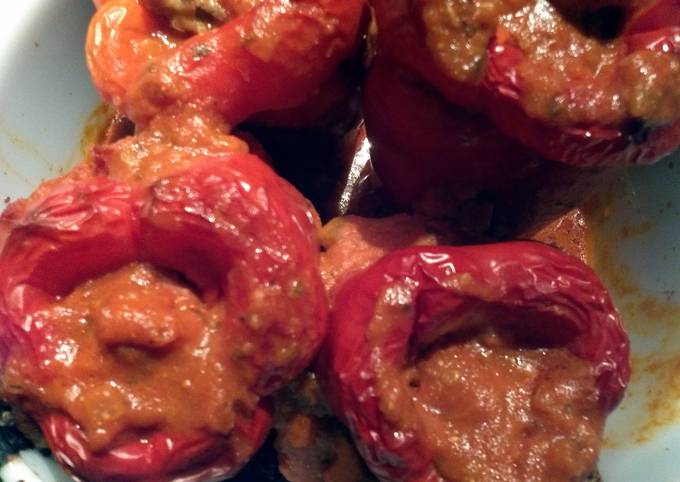 Steps to Prepare Super Quick Homemade Pinky&#39;s Quinoa Stuffed Bell Peppers