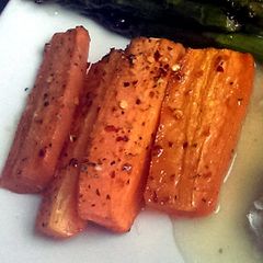 A picture of Sophie's honey chilli roasted carrots.