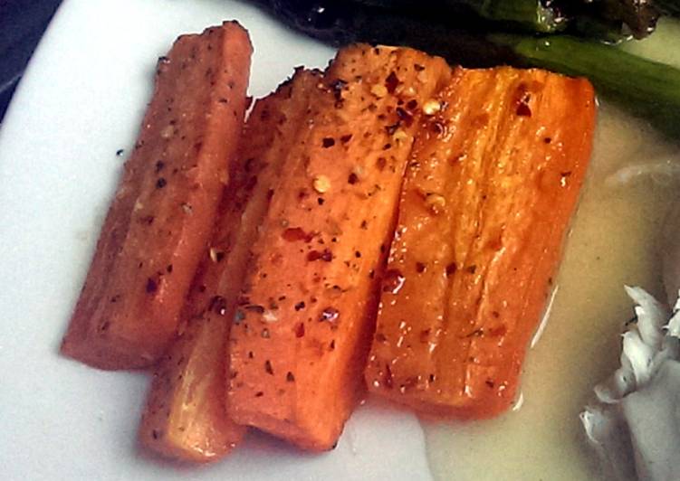 Recipe of Homemade Sophie&#39;s honey chilli roasted carrots