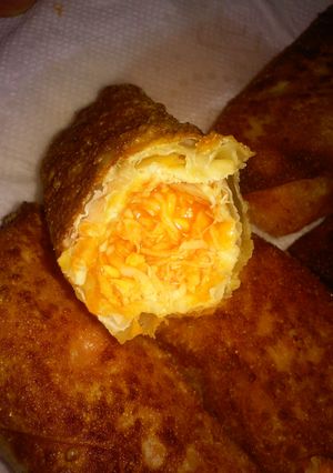 A picture of Easy Buffalo chicken Eggrolls.