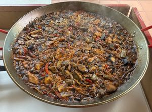 Una foto de Paella tradicional pero con Heura