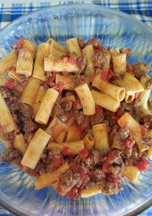 A picture of Spicy Goulash.