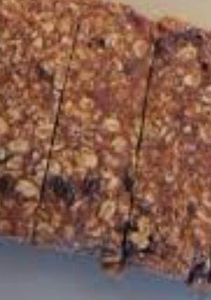 A picture of Simple granola bars.