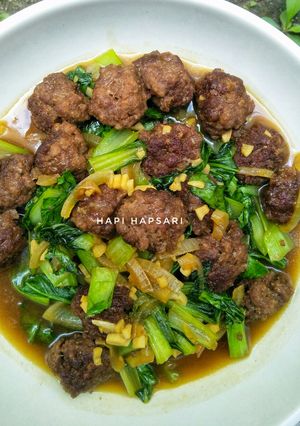 Foto resep Tumis Pakcoy Bola Daging