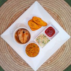 A picture of 4 in 1 Christmas platter.