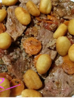 Una foto de Secreto ibérico en salsa con quinoa
