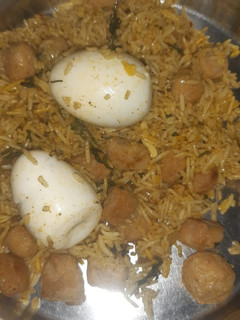 अंडा बिरयानी (anda biryani recipe in Hindi) रेसिपी मुख्य फोटो