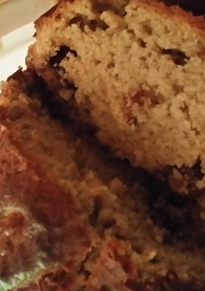 A picture of Reeses PB banana bread.