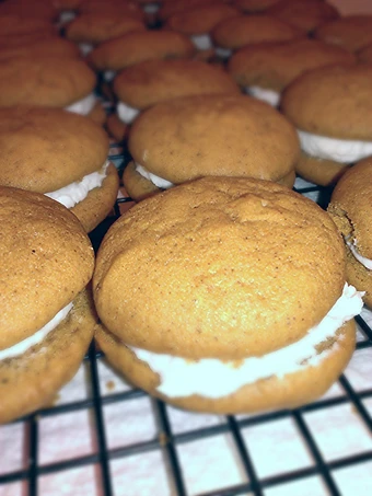 Easy Way Prepare &#34;PUMPKIN WHOOPIE PIES&#34; the Delicious Perfect