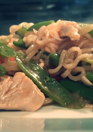 A picture of Ramen vegetable stir fry.