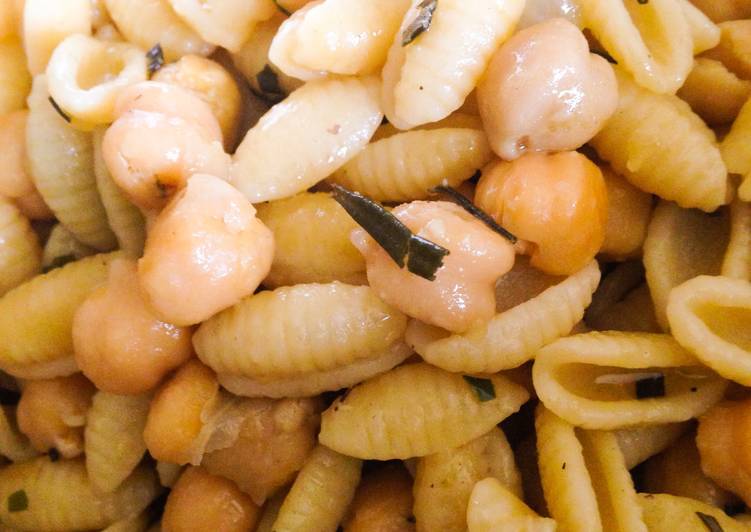 Recipe of Perfect Pasta E Ceci (Macaroni and Chickpeas)